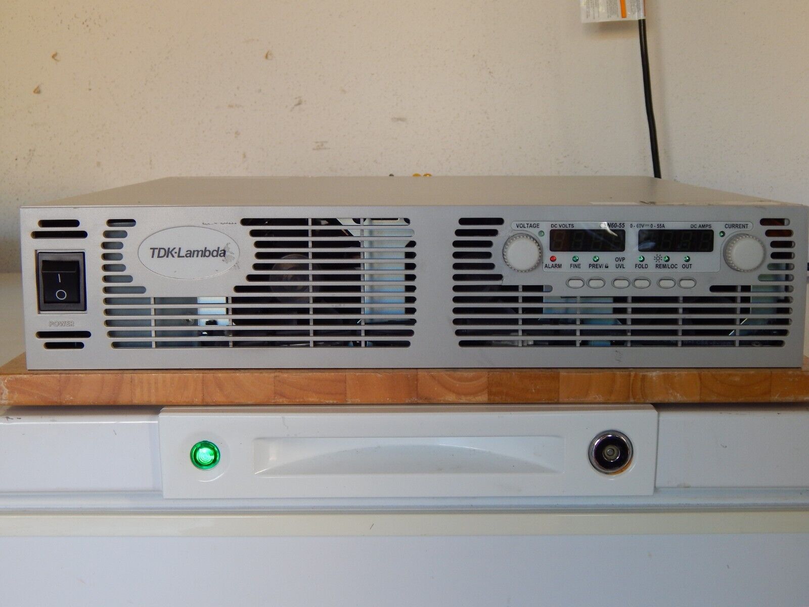 TDK-Lambda GEN60-55 Programmable DC Power Supply 0-60V 0-55A NIST Cal'd. TDK-Lambda GEN60-55 Programmable DC Power Supply 0-60V 0-55A NIST Cal'd.
